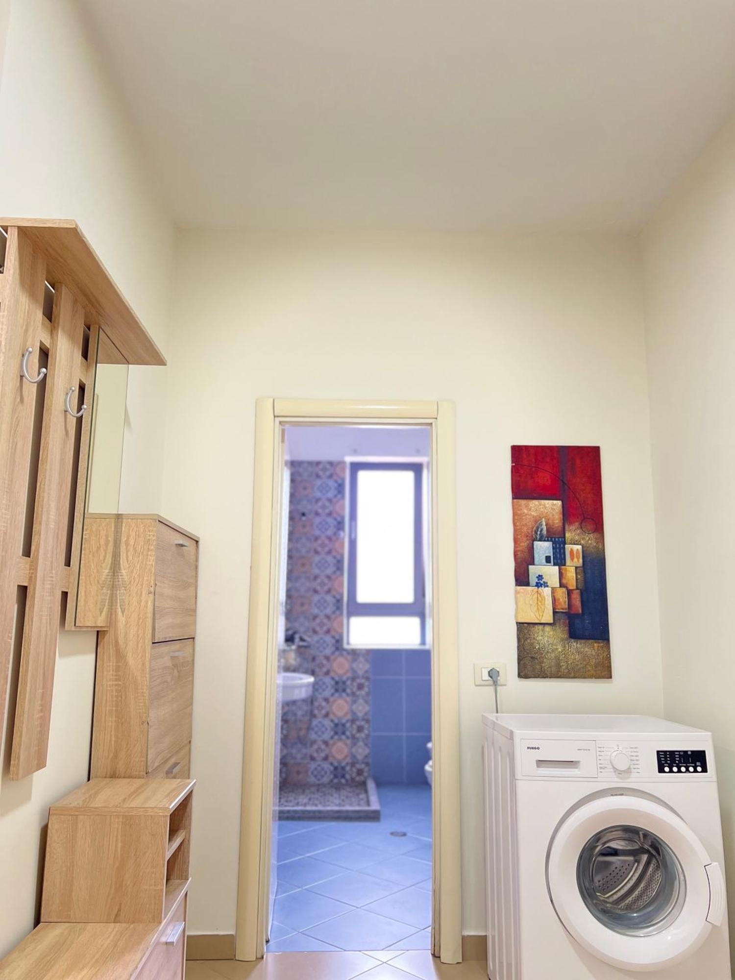 Apartment Boulevard Views - Spacious 01 Tirana