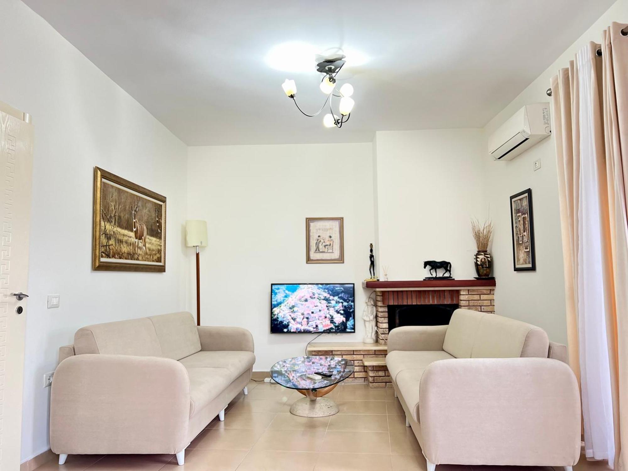 Boulevard Views - Spacious 01 Apartament *